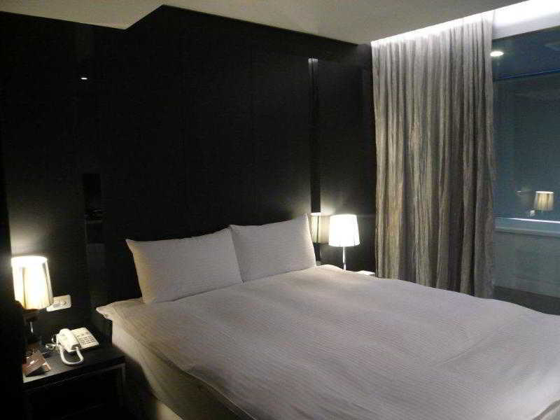 安庭台北商旅 Hotel Tajpej Kültér fotó